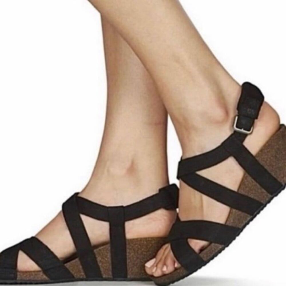 Teva Women’s Mahonia Cross Strap Wedge Sandal